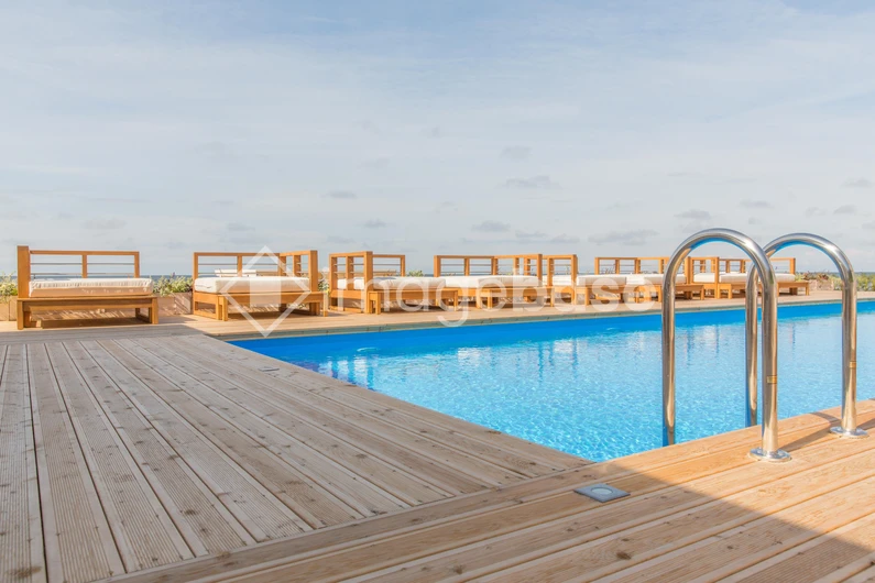 Sunny Poolside Retreat