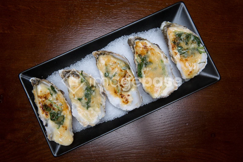 Baked Oysters on Salt Bed