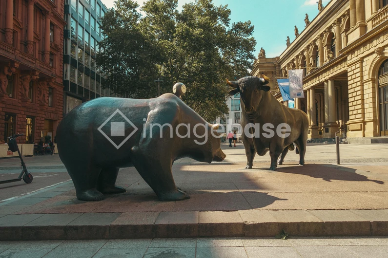 Bull and Bear Statues