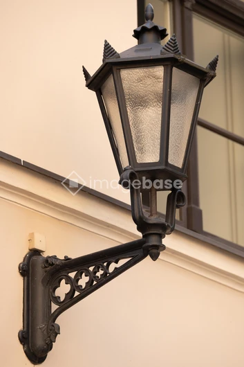 Elegant Vintage Street Lamp