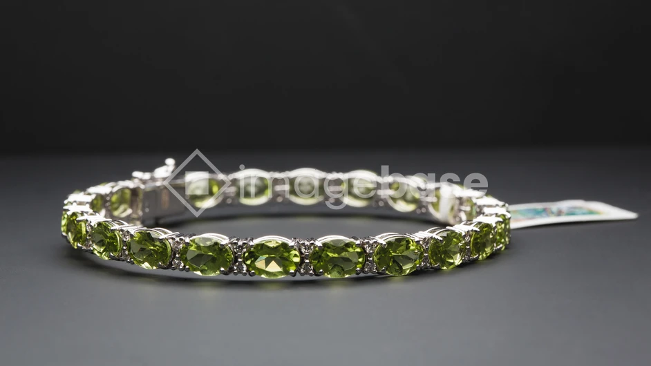 Elegant Green Gemstone Bracelet