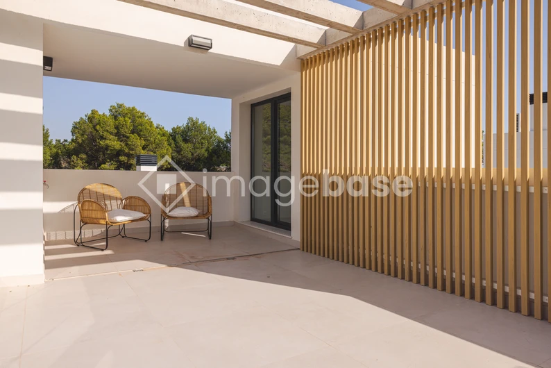 Modern Terrace with Seating