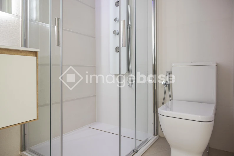 Modern Bathroom