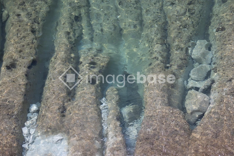 Underwater Rock Patterns