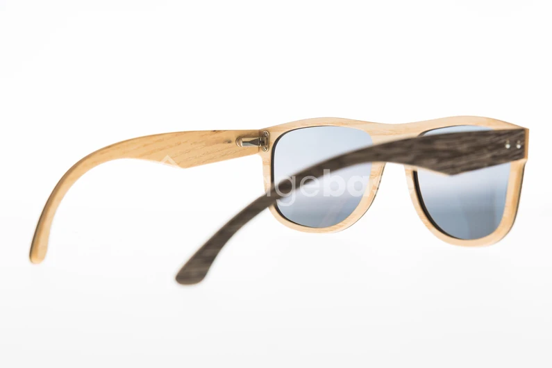 Stylish Wooden Sunglasses