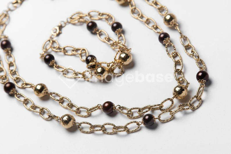 Elegant Gold and Bead Necklace
