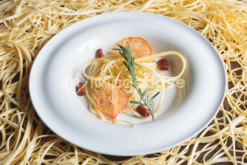 Minimalist Pasta Dish
