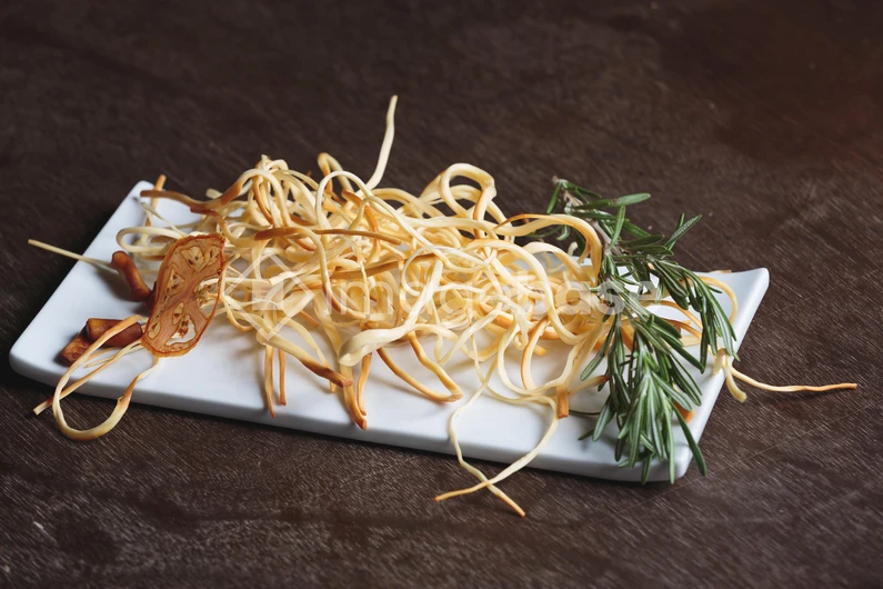 Crispy Noodle Garnish