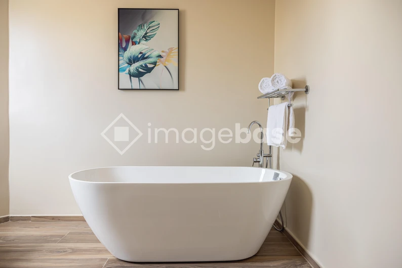 Elegant Modern Bathroom
