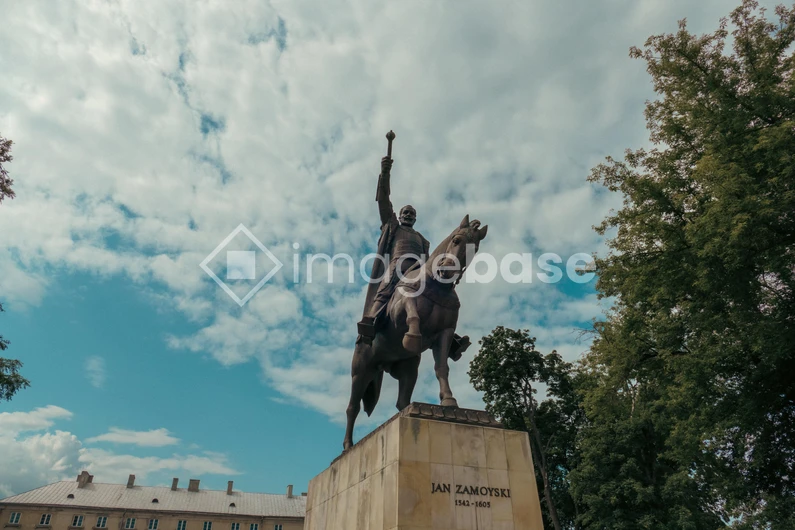 Statue of Jan Zamoyski