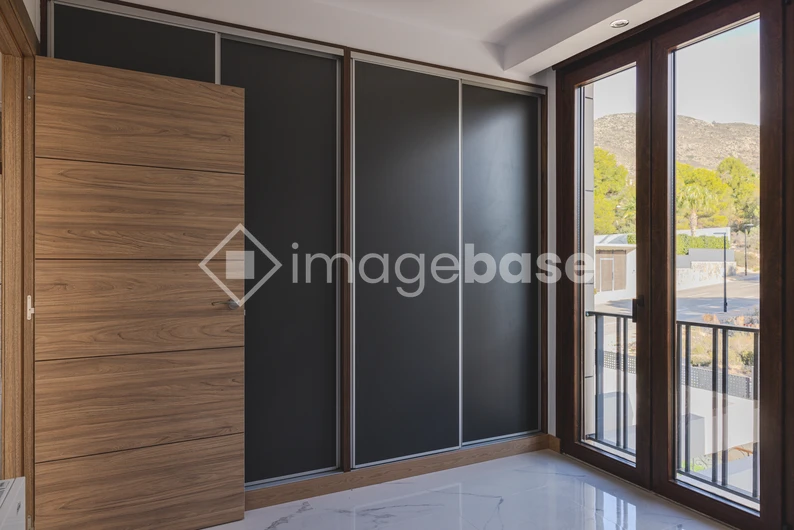 Modern Interior Design with Natural Light
