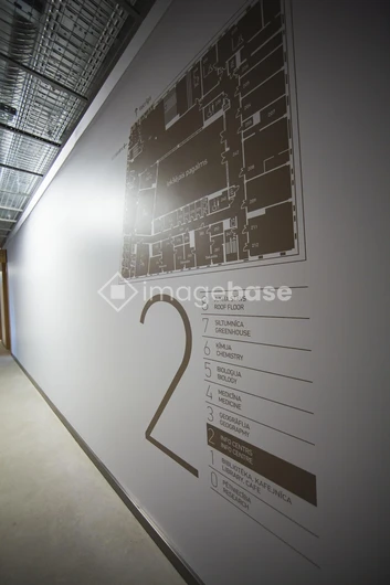 Floor Plan and Corridor