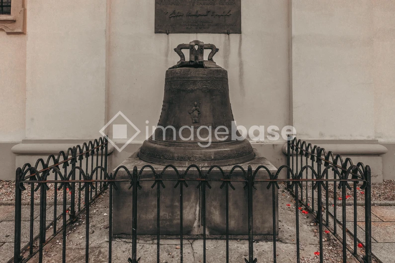 Historic Bell Monument