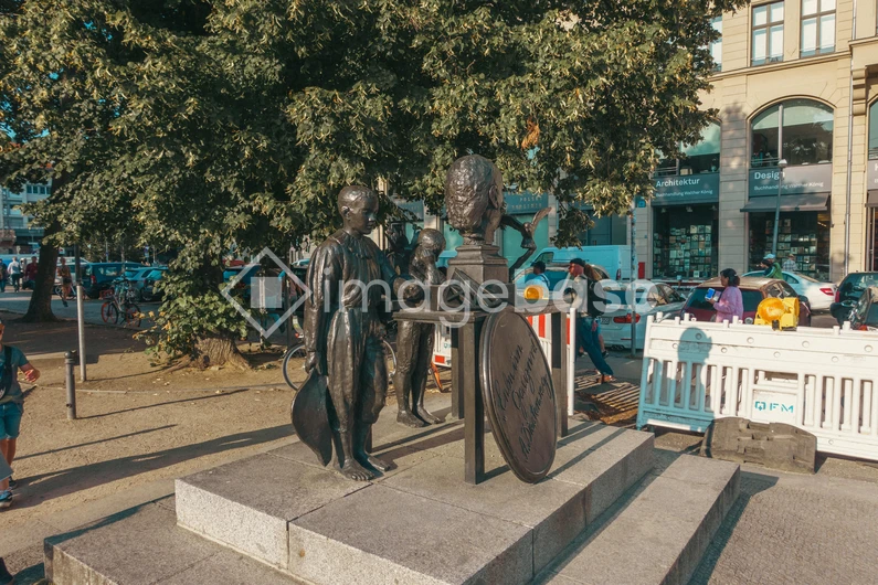 Urban Sculpture Scene