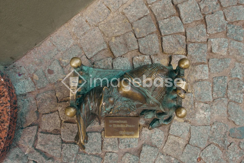 Bronze Street Sculpture